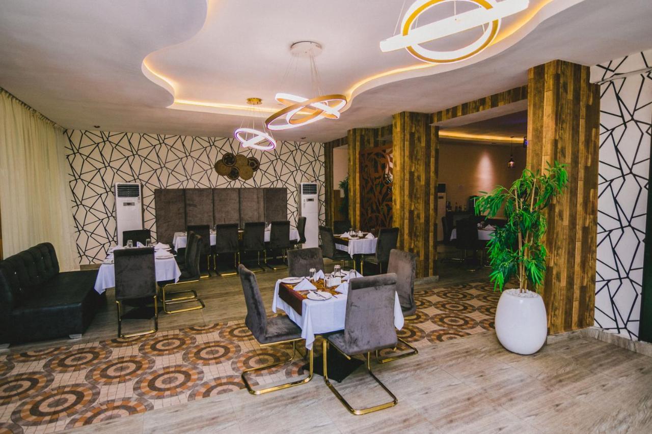 Bon Hotel Asaba Bagian luar foto