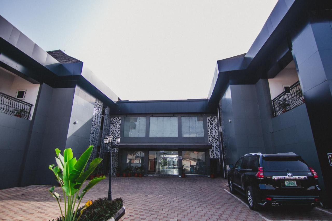 Bon Hotel Asaba Bagian luar foto