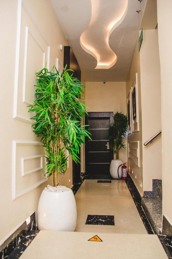 Bon Hotel Asaba Bagian luar foto